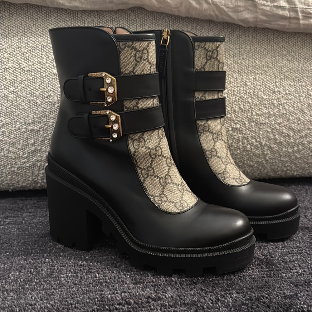 Gucci GG Supreme Leather Combat Boots - Picture 1 of 8